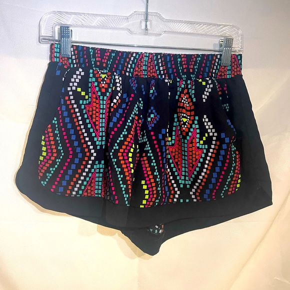 Xhileration Shorts - Picture 4 of 4